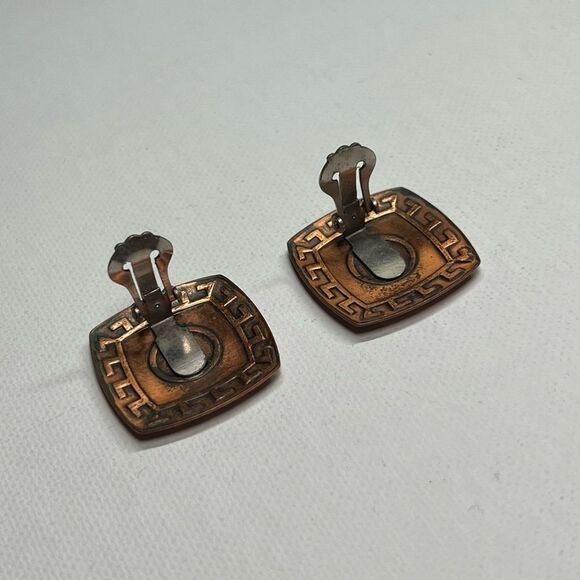 VINTAGE Square Modernist “Sun” Abstract Copper Earrings Clip On - Picture 6 of 7